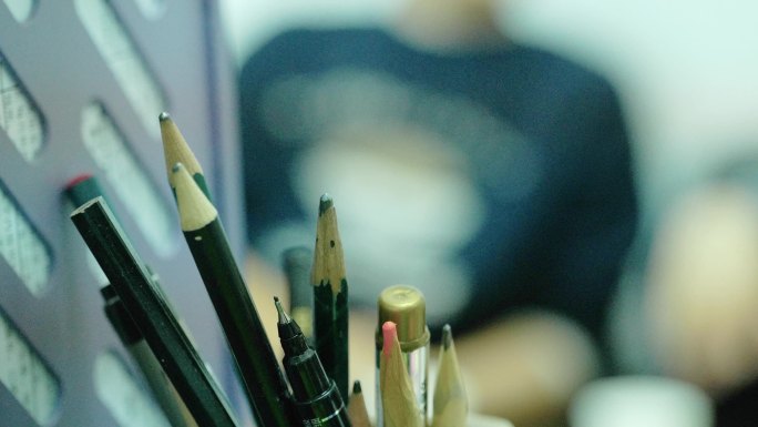 办公室密谋送礼 反腐 纪委