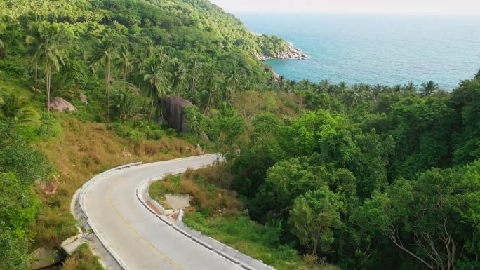 天线:穿过丛林通向海洋的弯曲道路——泰国高涛