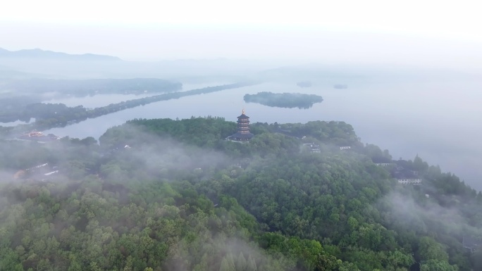 航拍水墨西湖烟雨江南