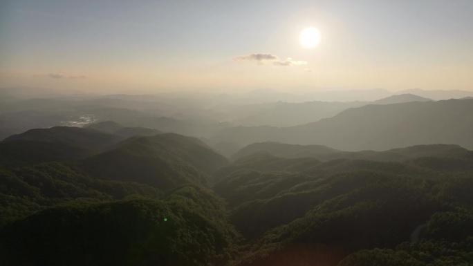 韩国江原道敦内郡/横城郡太古山周围的日落自然风光