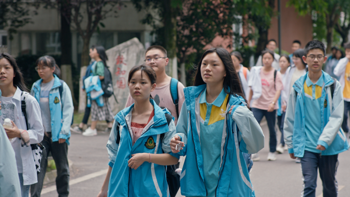 【4K】初高中学生上课学习