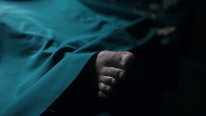 意外病人心脏病发作后在急诊室癫痫发作