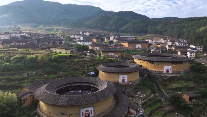 福建永定土初溪楼群