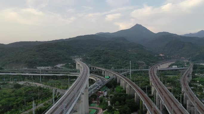 十字公路火车桥鸟瞰图