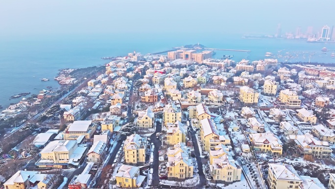 雪后青岛老城区航拍