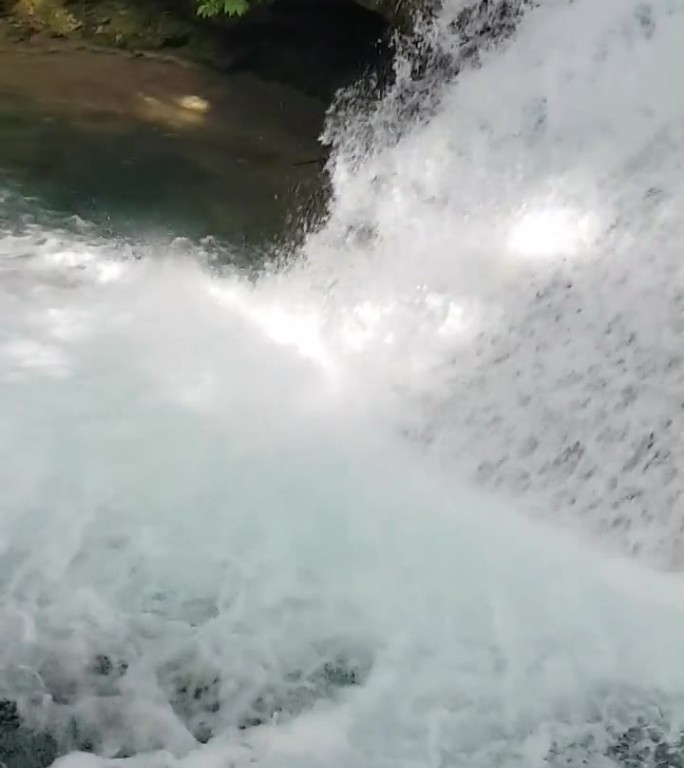 Cascade Blue Hole