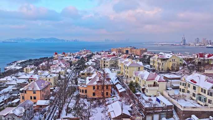 雪后青岛老城区航拍