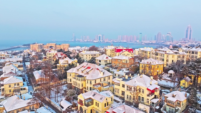 雪后青岛老城区航拍
