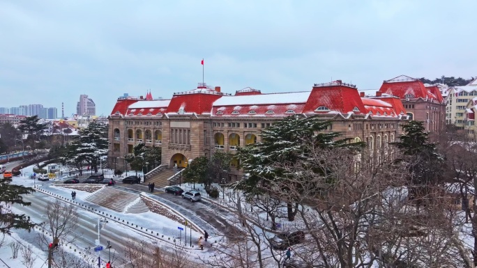 雪后青岛老城区航拍
