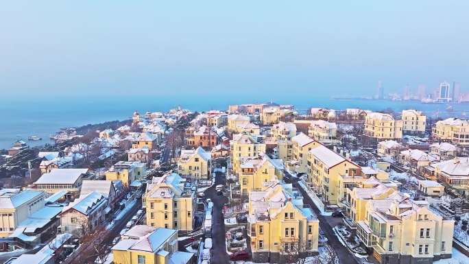 雪后青岛老城区航拍