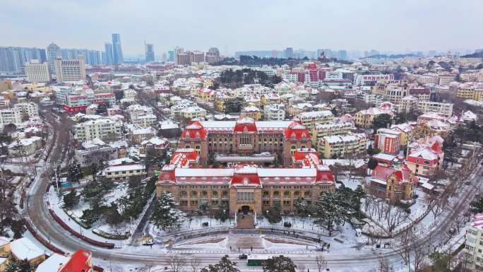 雪后青岛老城区航拍