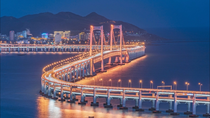 航拍大连星海湾大桥夜景4K高清素材