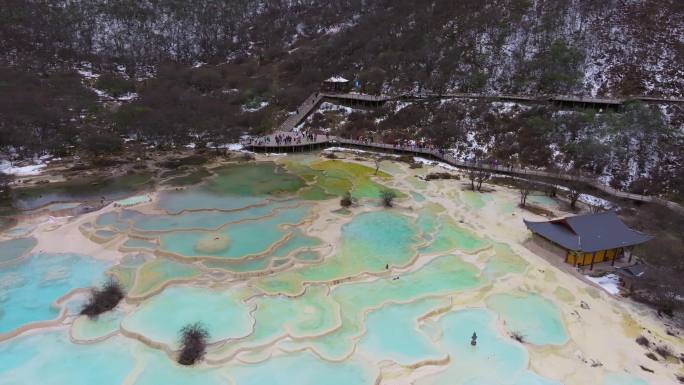 航拍四川九寨沟黄龙景区五彩池