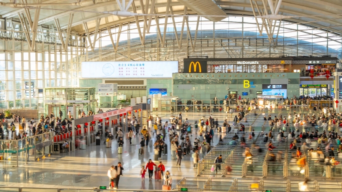 广州南站春运人流延时素材6