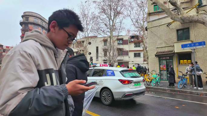 武康大楼人流延时