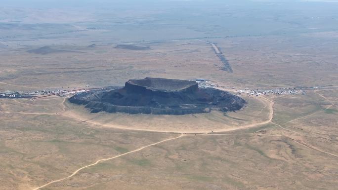 乌兰哈达火山群内蒙古火山口