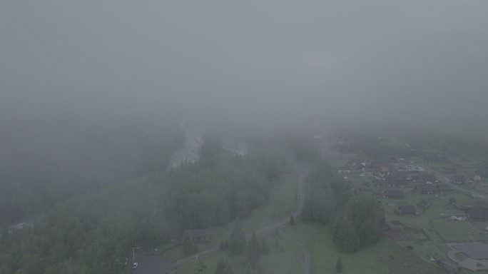 阿勒泰禾木村晨雾航拍