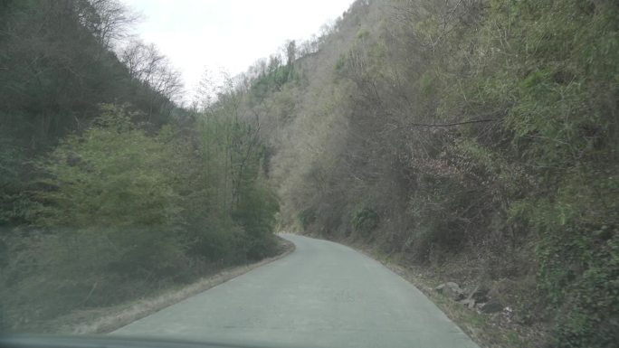 山间的路
