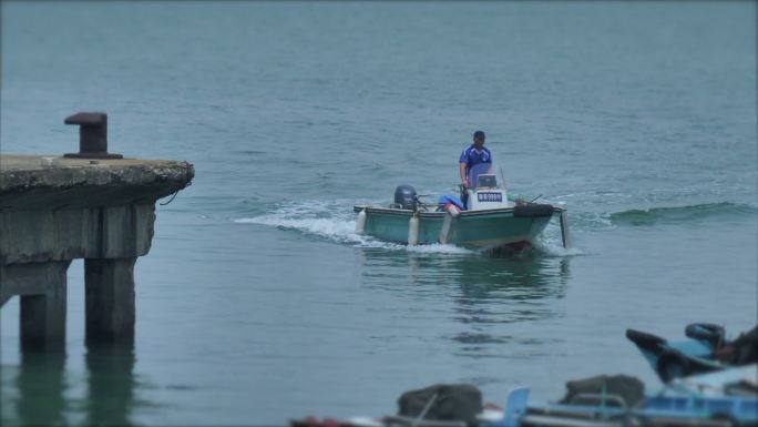 海边渔船、高崎码头、厦门城市人文