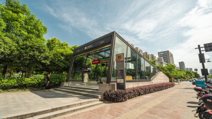 杭州江陵路地铁站进出口延时摄影