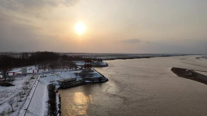 黄河入海口雪亭子工业城市下雪小区