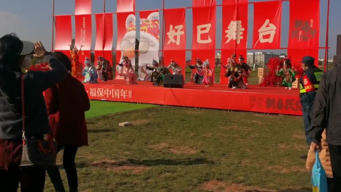春节赶庙会（昆明滇池半岛福保村）