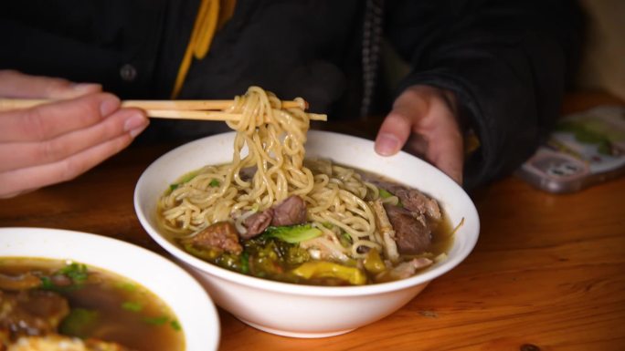 福建特色牛肉面