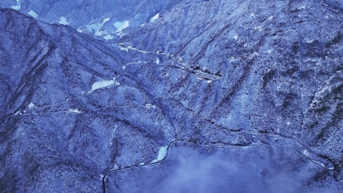 安徽绩溪饭甑尖雪景云海航拍