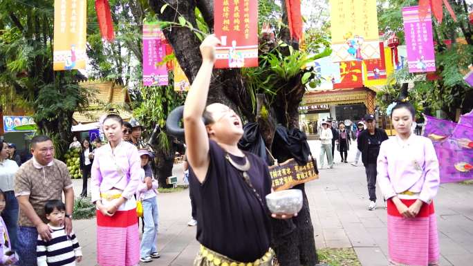 曼听公园 傣族表演