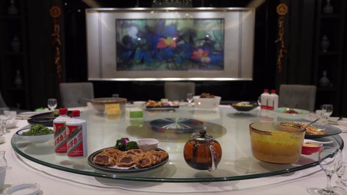 女贪官高档饭店会所接受宴请场景07