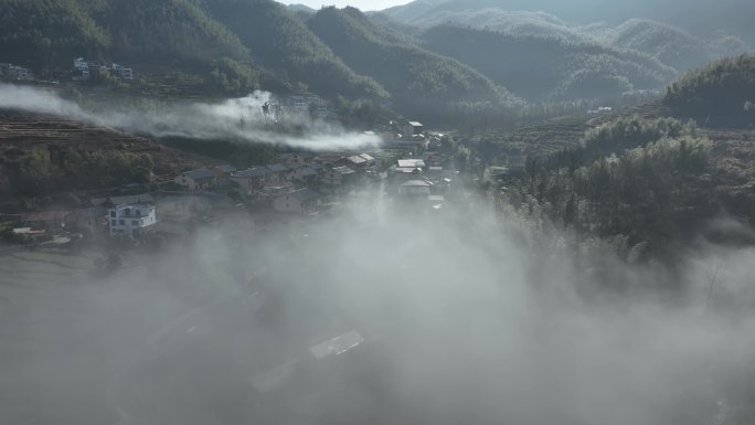 航拍明月山旅游风景区水口村