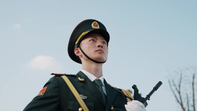 国旗班升旗五星红旗庄严神圣