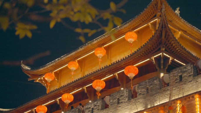 月色下的古建筑之美 红灯笼