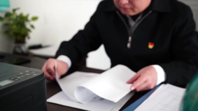 伪造假合同阴阳合同套取公款 纪委警示素材