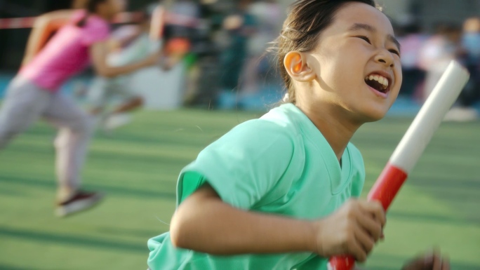 小学校园运动会田径跑步接力