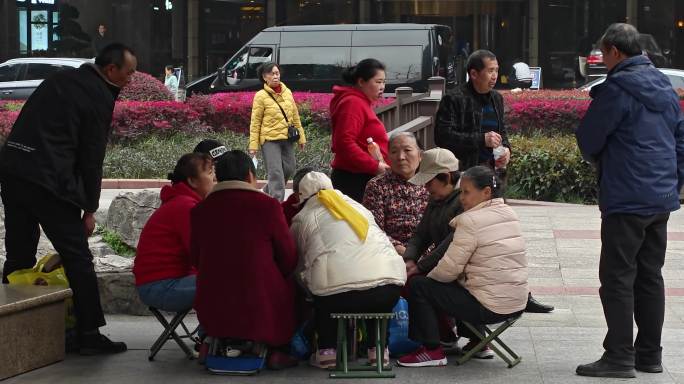 公园老人休闲娱乐生活