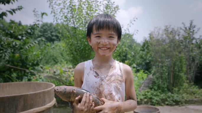 七八十年代农村孩子乡村孩童儿童调皮捣蛋