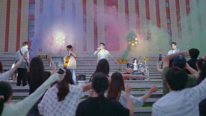 大学校园大学生艺术社团音乐会乐队演唱会
