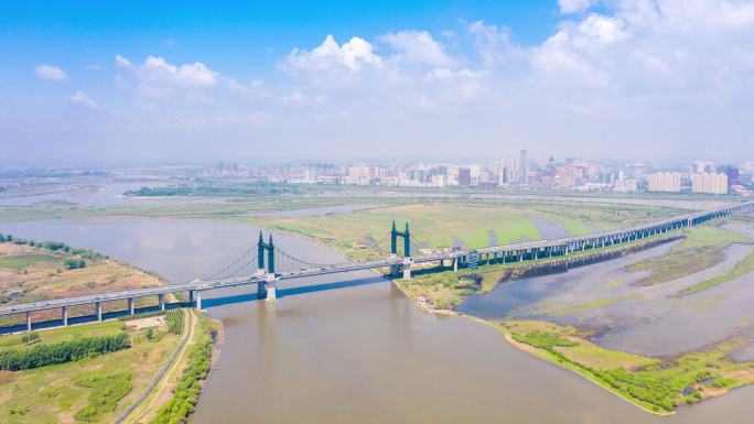 黑龙江哈尔滨阳明滩大桥河流航拍全景