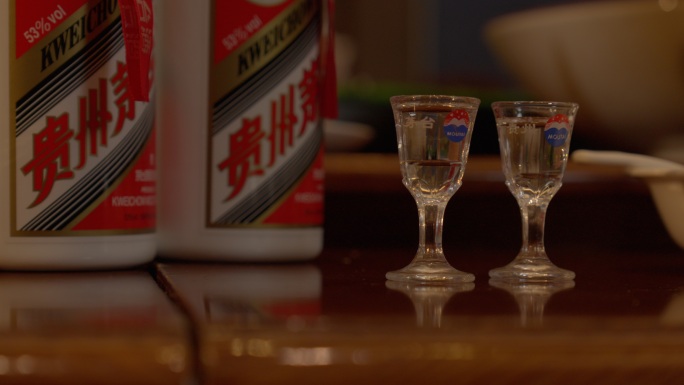 反腐贪腐酒桌饭局受贿拉拢密谋应酬