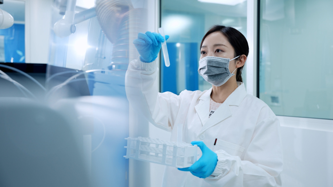 生物医药医疗科研实验科研人员研究精密操作