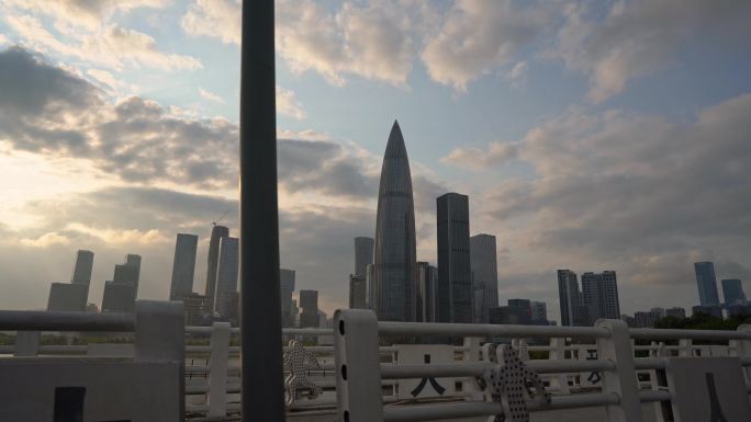 汽车路跑城市画面