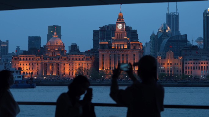 4K 上海外滩万国建筑夜景 外滩钟楼夜景