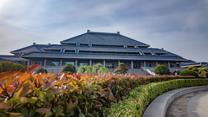 湖北省博物馆内外的文化之旅