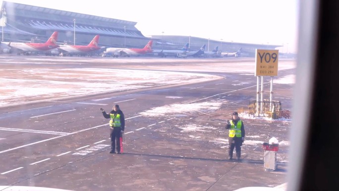 春运旅途过年回家游子打工人回家乡飞机火车