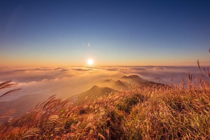 云海日出山峦风光壮美山河金色草甸延时6K