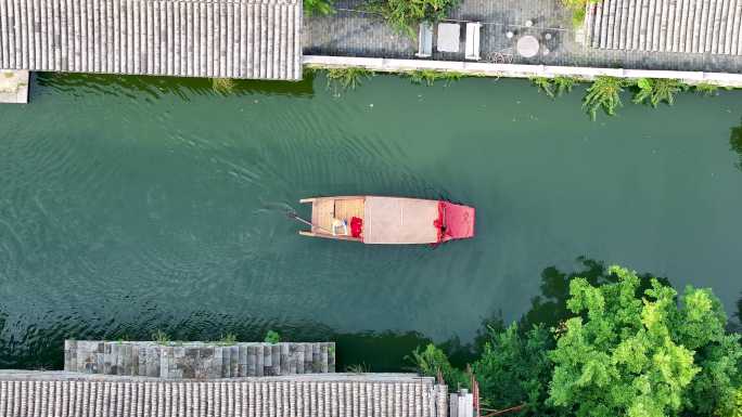 台儿庄古城手摇船