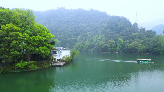航拍杭州桐庐富春江严子陵钓台
