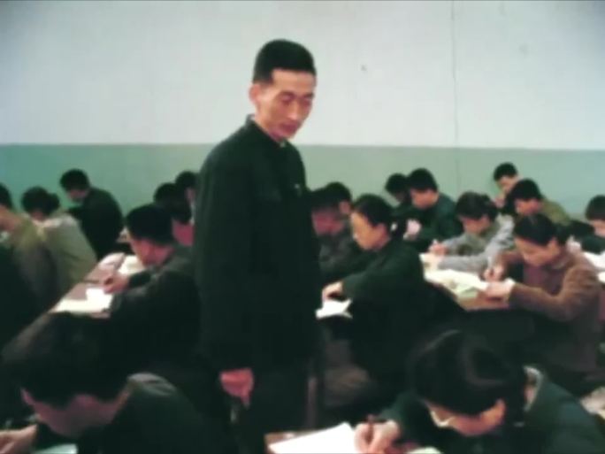 70年代恢复高考历史素材