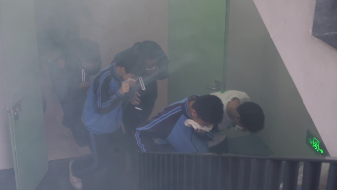 火灾逃生消防演练应急疏散